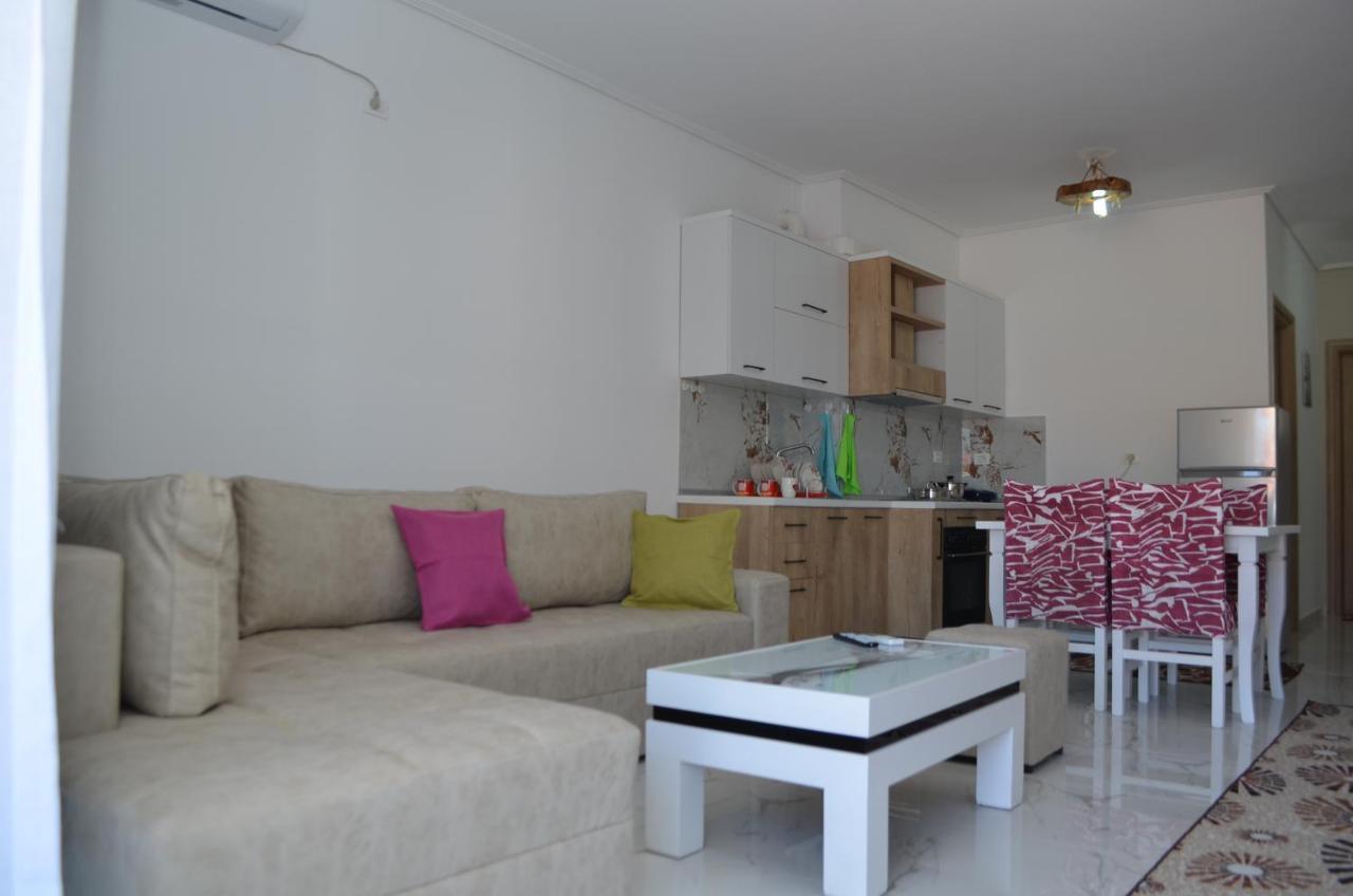 Akil Apartments ساراندا المظهر الخارجي الصورة