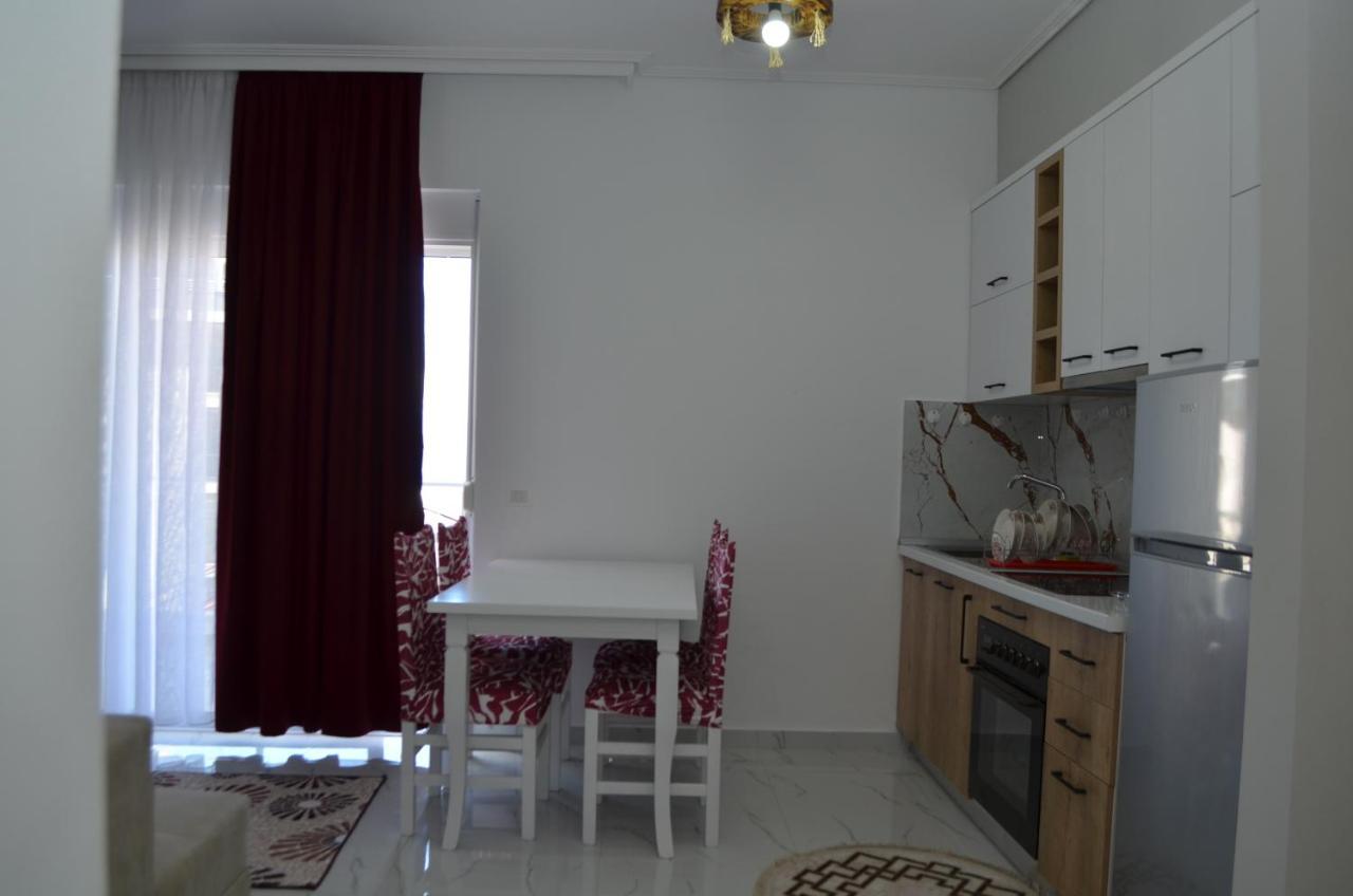 Akil Apartments ساراندا المظهر الخارجي الصورة